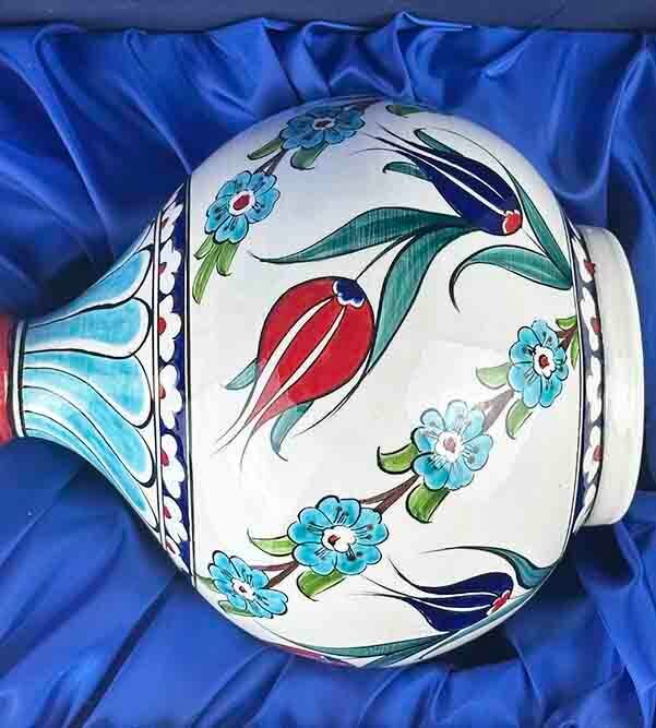 Elegant Tulips Iznik Ceramic Vase - 3