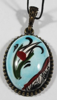 Elegante Wolken und Tulpen-Halskettenspitze - Çini Evi