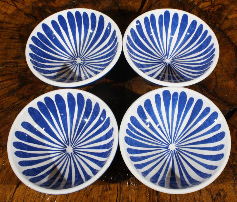 Ensemble de 4 bols Iznik bleu et blanc - 1