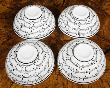 Ensemble de 4 bols en céramique d’Iznik motifs tulipe, œillet et Haliç - 3