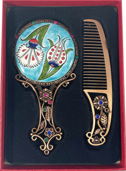 Ensemble miroir et peigne « Nouveau Printemps » – fond turquoise - Çini Evi