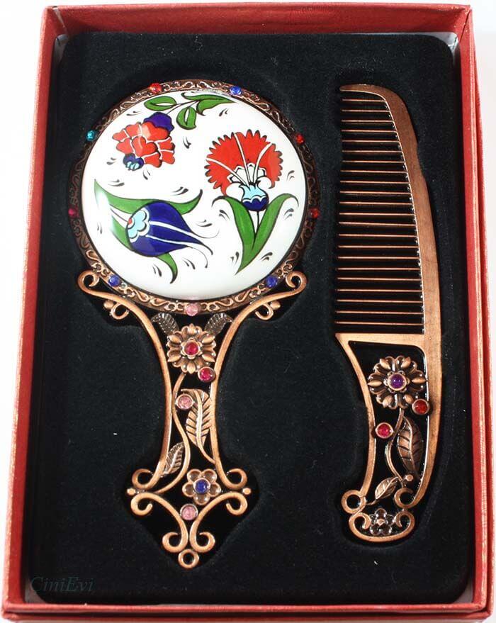 Ensemble miroir et peigne en céramique à motifs végétaux - 1