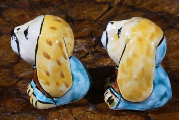 Figurines de chiens aux longues oreilles - 3