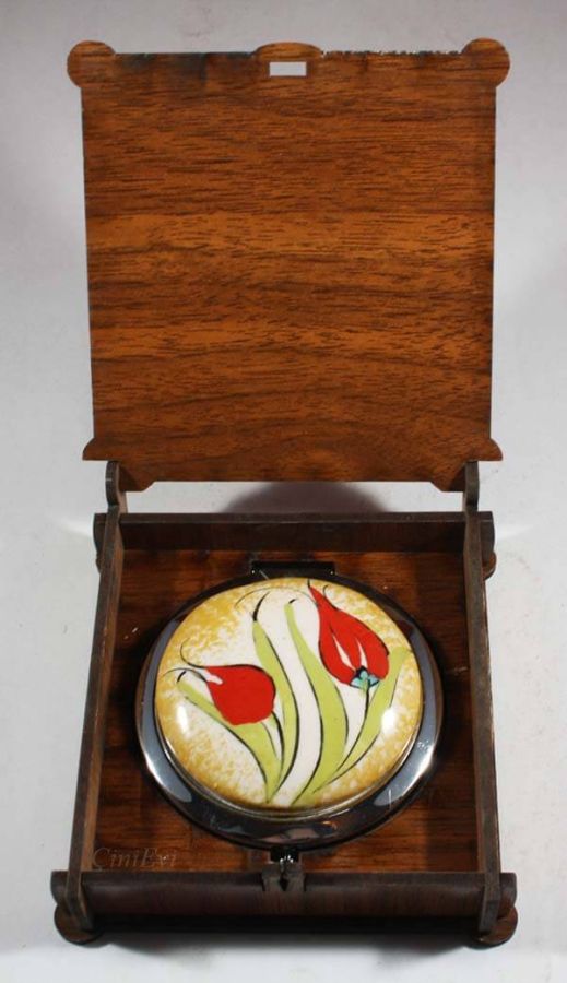 Reverse flache Tulpe Gemusterte Iznik-Keramik-Taschenspiegel - 3