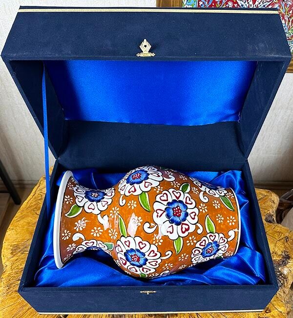 Flower Motif Iznik Shah Vase - 3