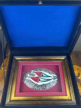 From the Ottoman Garden – Iznik Ceramic Gift with Golden Horn and Double Tulip Design - 3