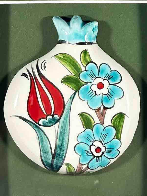 Gleichgewicht des Frühlings – Granatapfel-Plakette mit Iznik-Keramik - 2