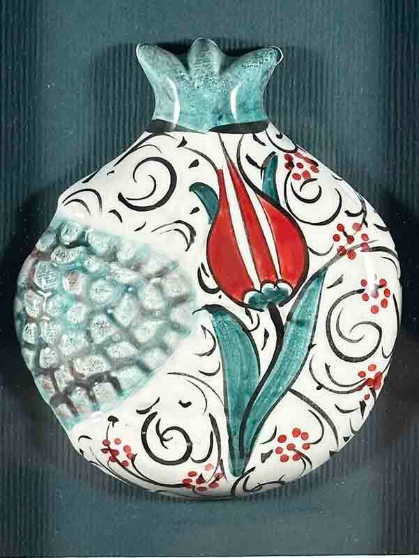 Fülle und Eleganz – Granatapfel mit Iznik-Keramik - 2