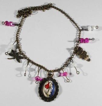 Fußkettchen mit Speziellem Tulpenmuster – Handgefertigte İznik-Keramik - Çini Evi