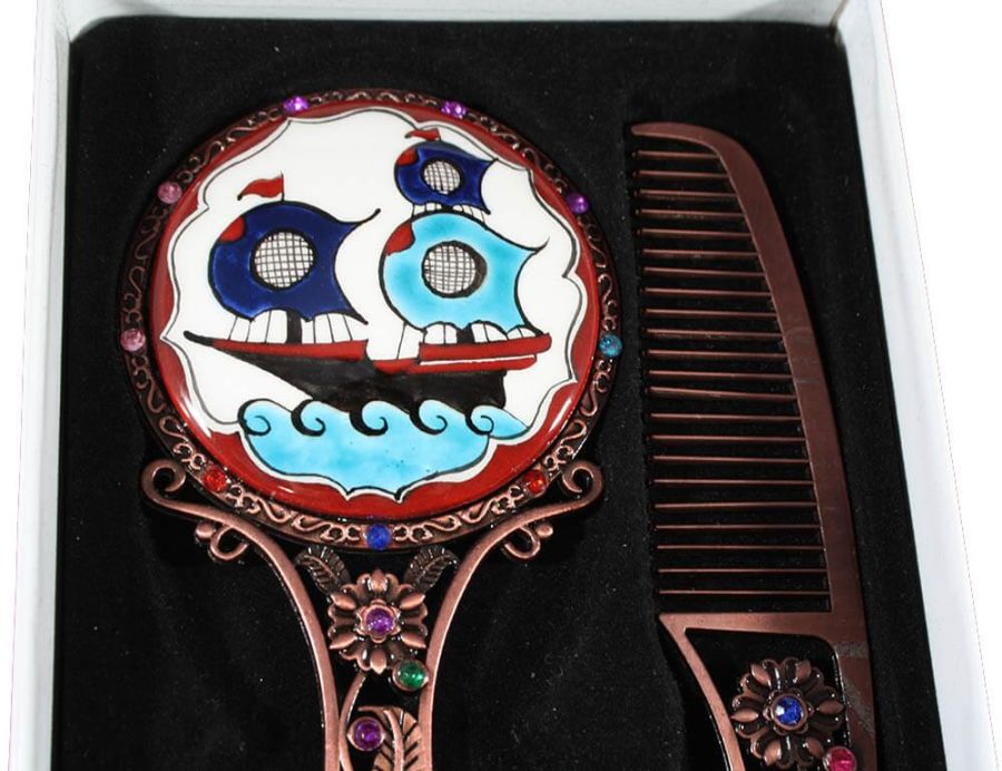 Galleon Pattern Scallopy Mirror Set - 1