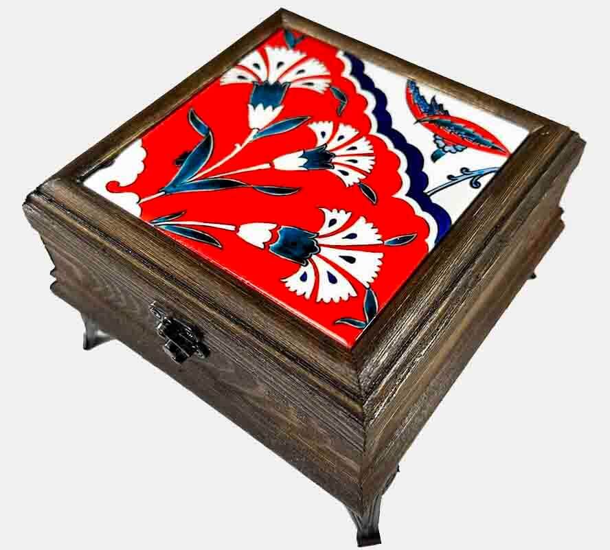 Geschenkbox aus Holz mit Nelkenmotiv – Perfekt für Ihre Liebste - 1