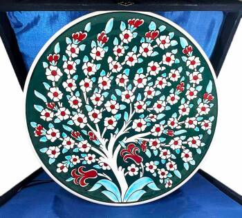 Grüner Hintergrund – Lebensbaum-Motiv 30cm Iznik Çini Teller - Çini Evi
