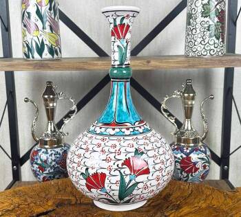 Haliç Desenli Karanfiller – İznik Çini Vazo - 1