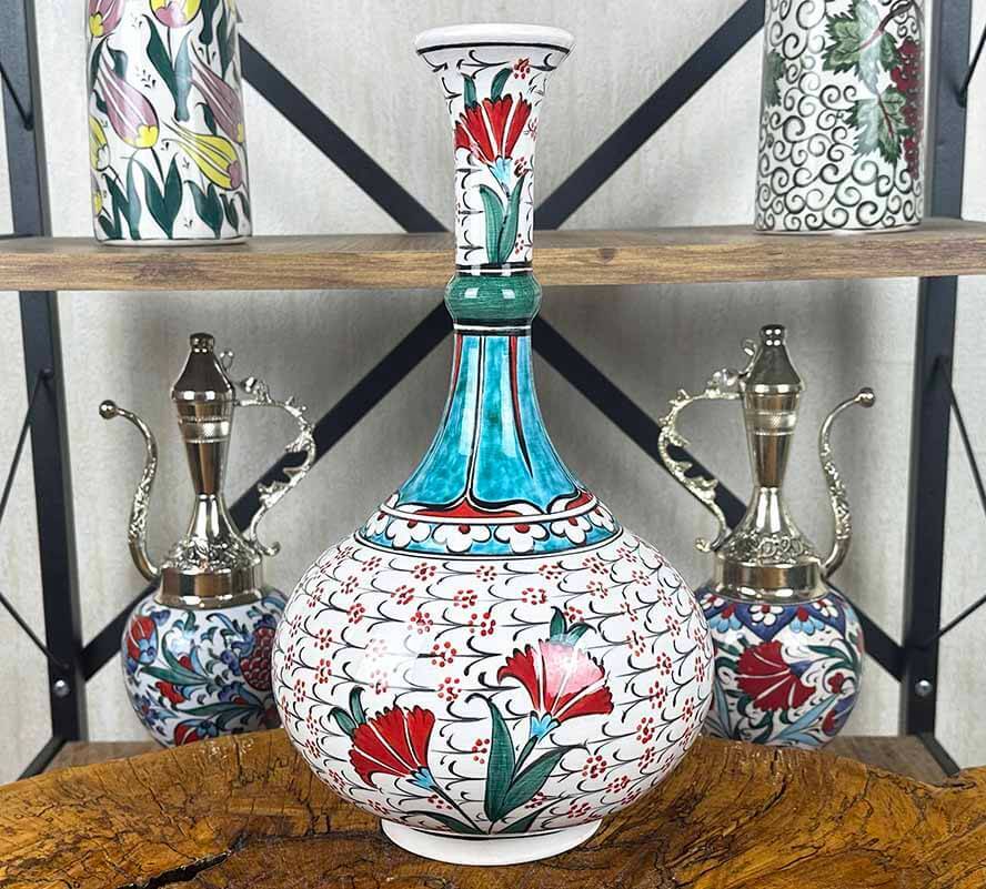 Haliç Desenli Karanfiller – İznik Çini Vazo - 1