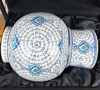 Haliç Motifli İznik Çini Şah Vazo - 2