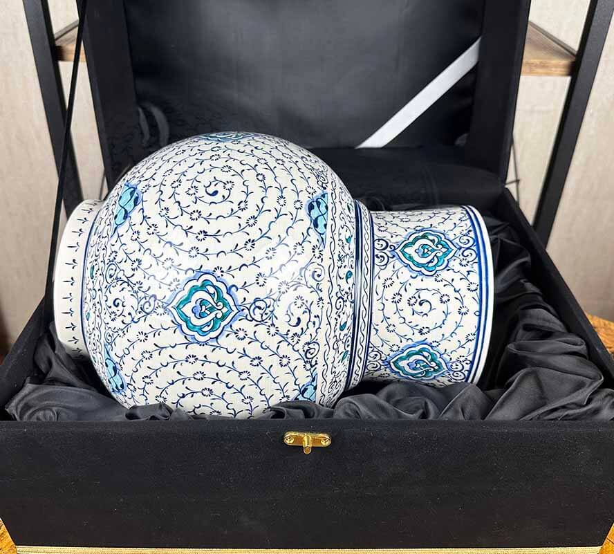 Haliç Motifli İznik Çini Şah Vazo - 3