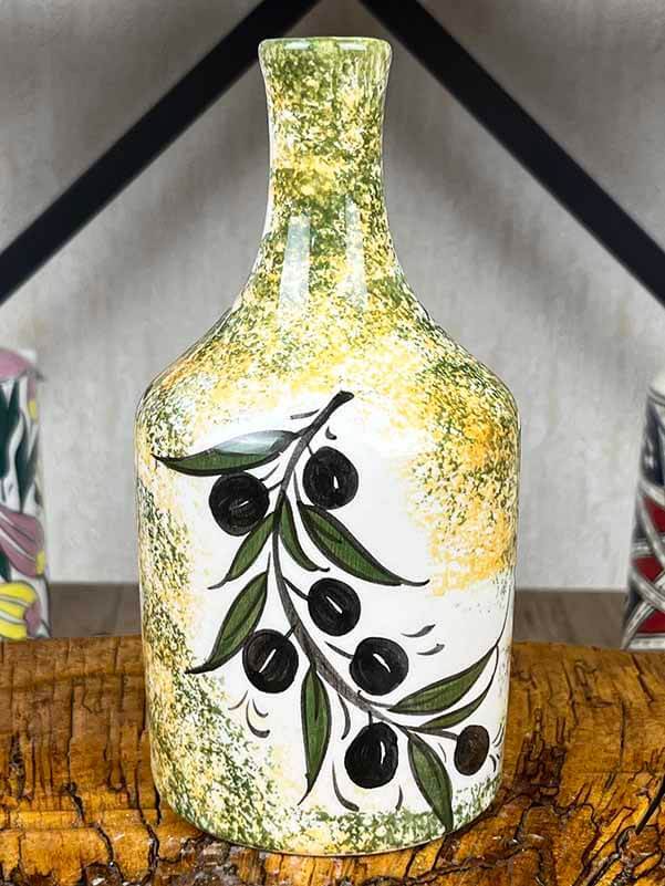 Handgefertigter Olivenölspender mit natürlicher Struktur und Olivenzweigmotiv 410 ml - 2