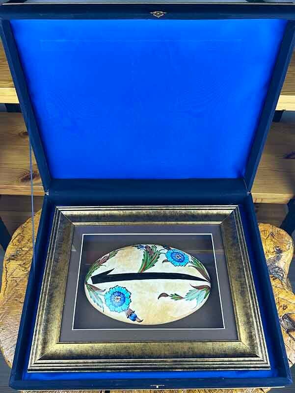 Handmade Iznik Tile Wall Art with Elif Motif – A Symbol of Unity and Spiritual Grace - 3