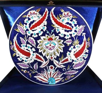 Assiette de poterie Iznik blanc bleu - Çini Evi