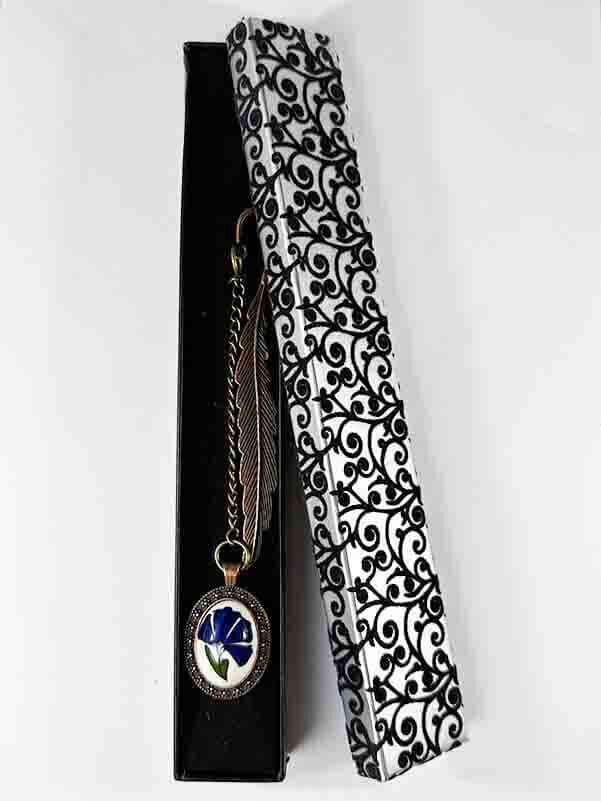 Herr der Träume Lesezeichen: Jedes Buch wird zum Meister der Gedanken, verziert mit Iznik-Keramik. - 2