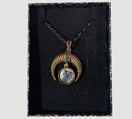 Iznik Bronz-Halbmond-Kette mit Kleeblatt-Motiv – Handgefertigter Glücksbringer aus Keramik - 2