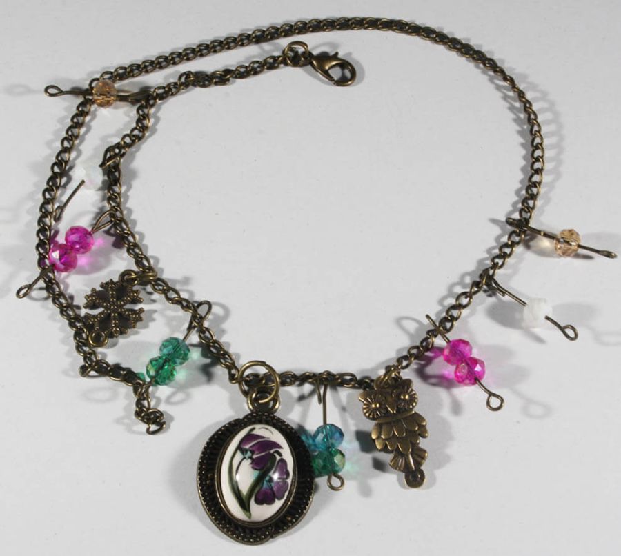 İznik Fußkettchen mit Pflaumenfarbener Tulpe – Handgefertigte Osmanische Keramikkunst - 1