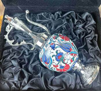 Iznik-Keramik-Kannen-Set mit traditionellem Tulpen- und Nelkenmuster - 3