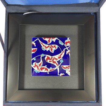 Iznik-Keramik-Plakette auf blauem Grund - 2