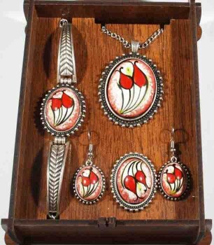 Iznik-Keramik-Schmuckset mit Tulpenmotiv als Neujahrsgeschenk - 1