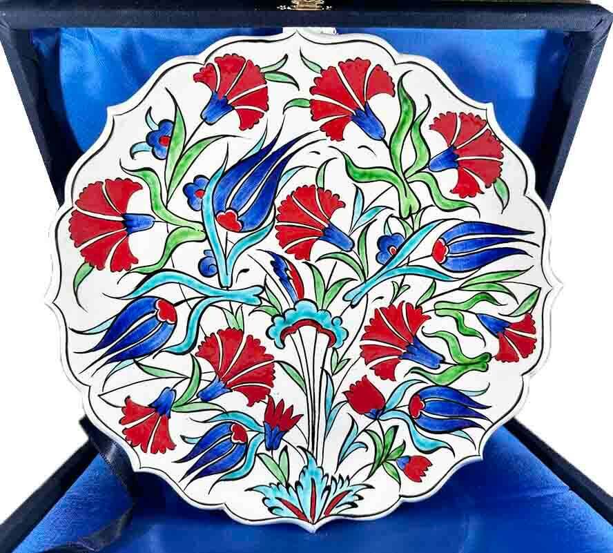 Iznik Keramik-Teller „Nelken-Garten“ – 25 cm Handgefertigte Wand- und Vitrinenkunst - 1