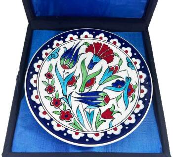 Iznik-Keramikteller als traditionelles Geschenk mit Tulpen- und Nelkenmotiv 18 cm - 3