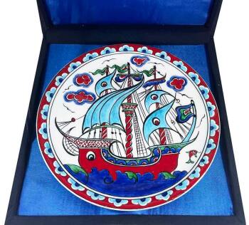 Iznik-Keramikteller mit Galeonenmotiv und türkisfarbenen Segeln 18 cm - 2
