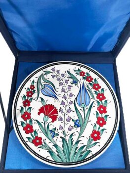 İznik-Teller mit osmanischem Blumen­garten­muster – Elegantes Dekorationsobjekt (25 cm / 9.84 inch) - Çini Evi (1)