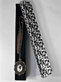 Tile Bookmark With Tulip Motif - Çini Evi (1)