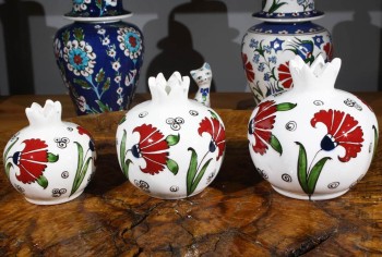 Karanfil Desenli Nar Takımı - Çini Evi