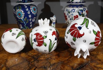 Karanfil Desenli Nar Takımı - Çini Evi (1)