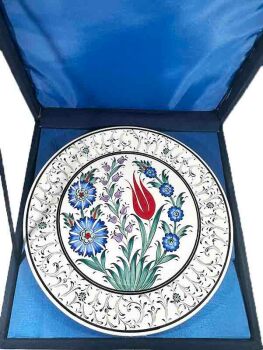 Geleneksel Lale Bahçesi Desenli İznik Tabak – Kültürel Hediye (25 cm / 9.84 inch) - 3