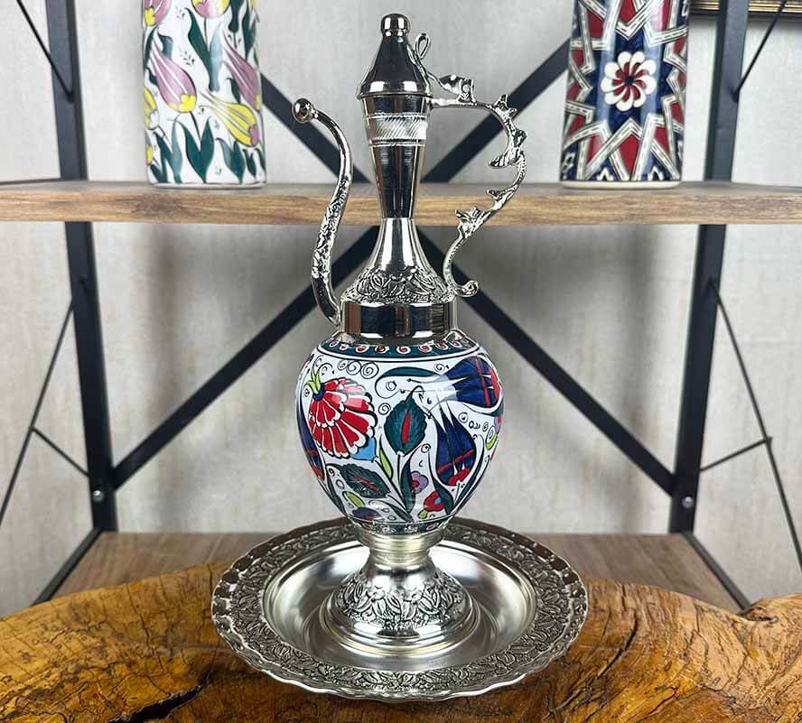 Kırmızı Karanfil ve Lacivert Lale Desenli Gümüş Kaplama İznik Çini İbrik Seti - 1