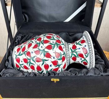 Kırmızı Lale Bahçesi – İznik Çini Şah Vazo - 3