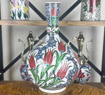 Klassische Tulpen – Iznik-Keramikvase - Çini Evi