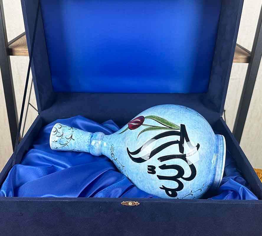 Lale Detaylı Allah Lafzı – İznik Çini Vazo - 2