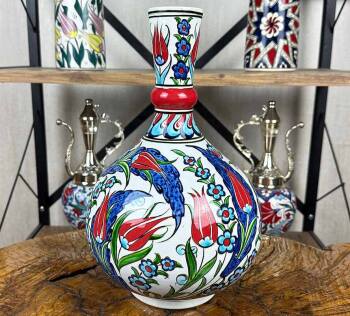 Lalelerin Zarafeti – İznik Çini Vazo - Çini Evi