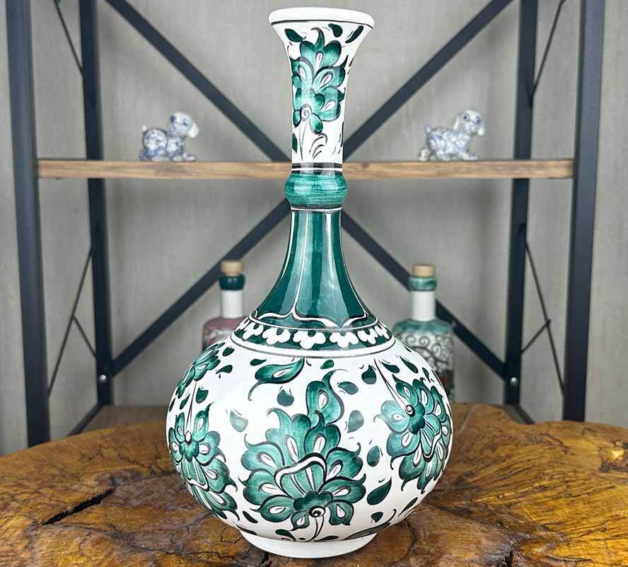 Lotus Patterned Iznik Tear-Shaped Vase - 1