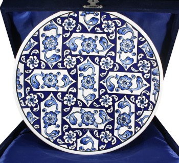 Mavi Beyaz Lotus Desenli İznik Çini Tabak - 1