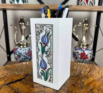 Mavi Lale Zarafeti – İznik Çinili Ahşap Kalemlik - Çini Evi