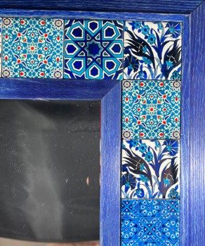 Miroir à cadre bleu avec motifs de céramique - 3