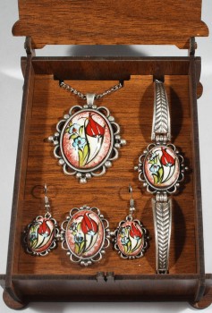 Mother's Gift Red Tulip Pattern Iznik Jewelry Set - 1