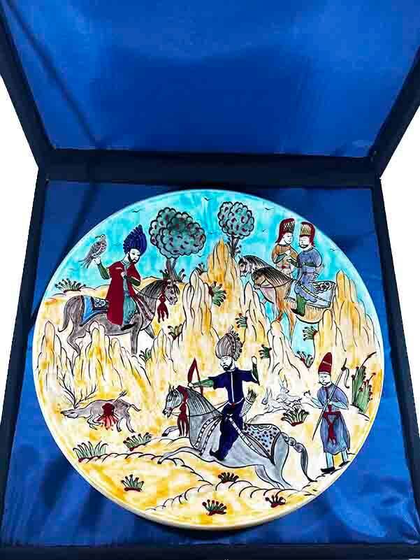 Osmanisches Miniaturmotiv – Iznik-Keramikteller mit Jagdszene - 3