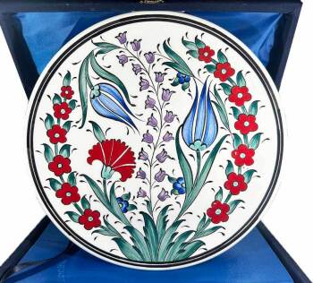 Ottoman Flower Garden Pattern Iznik Plate – Elegant Decorative Piece 25 cm - Çini Evi
