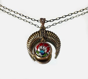 Özür Dilerim Hediyesi Karanfil Motifli Bronz Kolye - Çini Evi